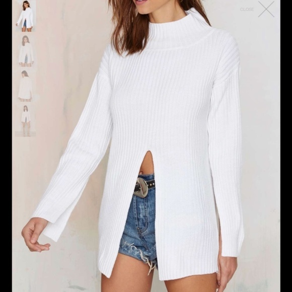 Nasty Gal Sweaters - NWOT Nasty Gal White Sweater